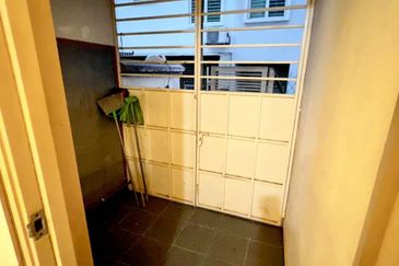 Ayu Impian, Alam Nusantara