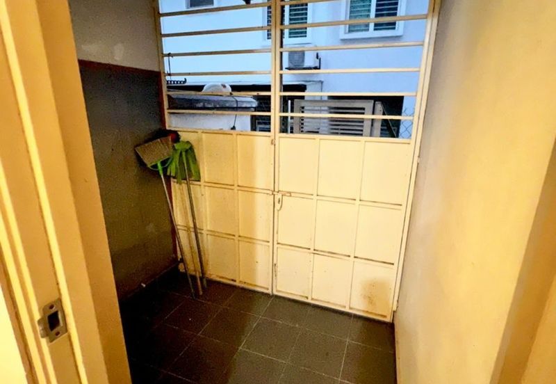 Ayu Impian, Alam Nusantara