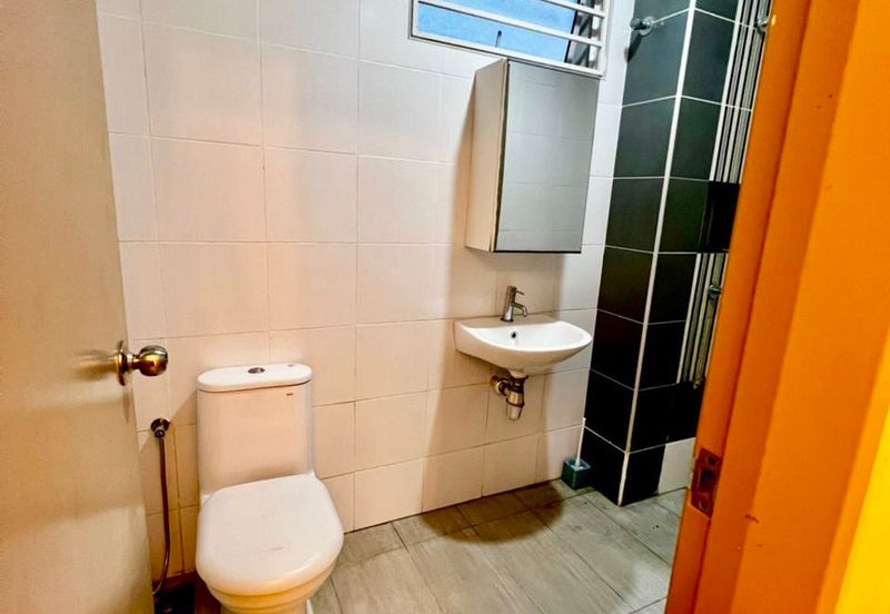 Ayu Impian, Alam Nusantara