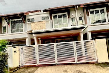 Ayu Impian, Alam Nusantara