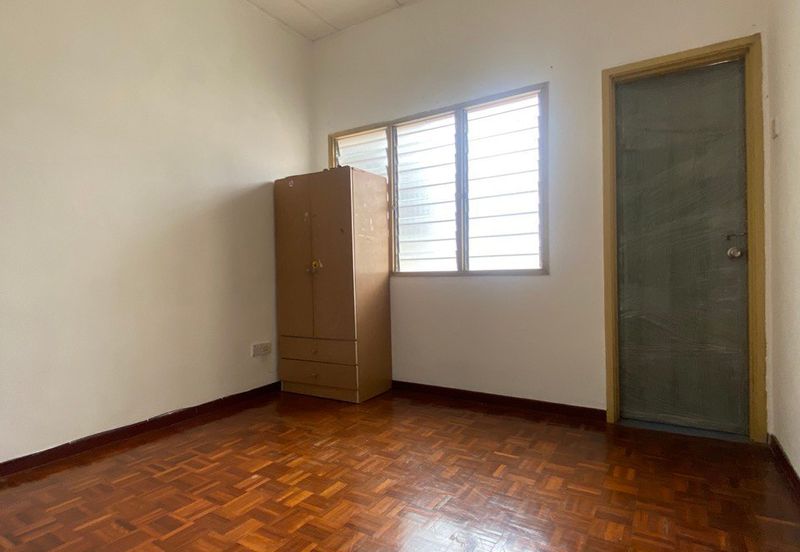 Deposit Rendah Bandar Saujana Utama Sungai Buloh, Selangor