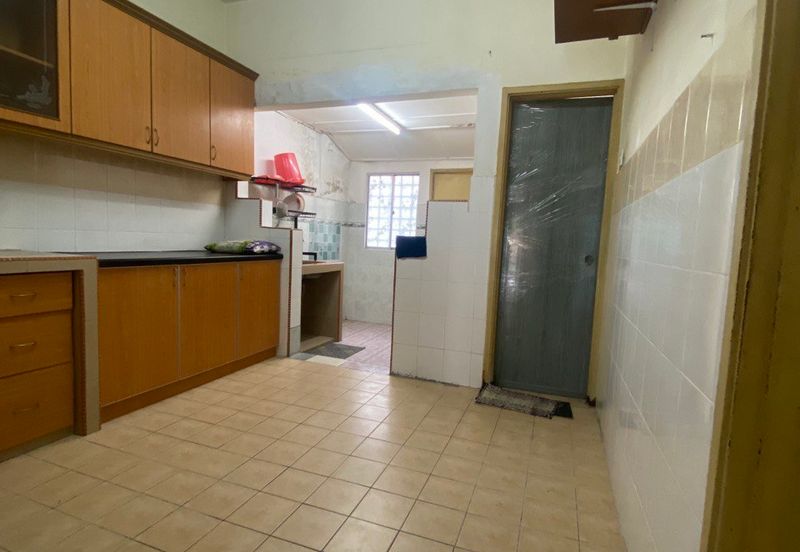 Deposit Rendah Bandar Saujana Utama Sungai Buloh, Selangor