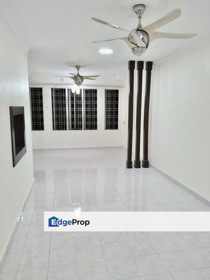 Renovated De Rozelle Condo Kota Damansara, Selangor, Kota Damansara