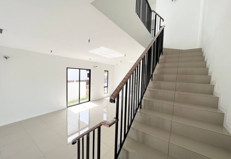 Reef Of Tropics, Setia Eco Glades