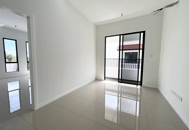 Reef Of Tropics, Setia Eco Glades