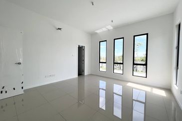 Reef Of Tropics, Setia Eco Glades