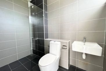 Reef Of Tropics, Setia Eco Glades