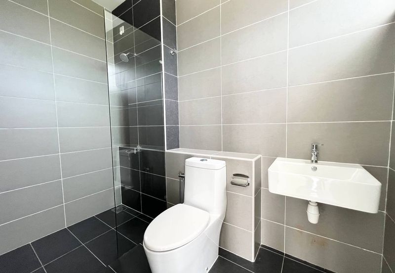 Reef Of Tropics, Setia Eco Glades