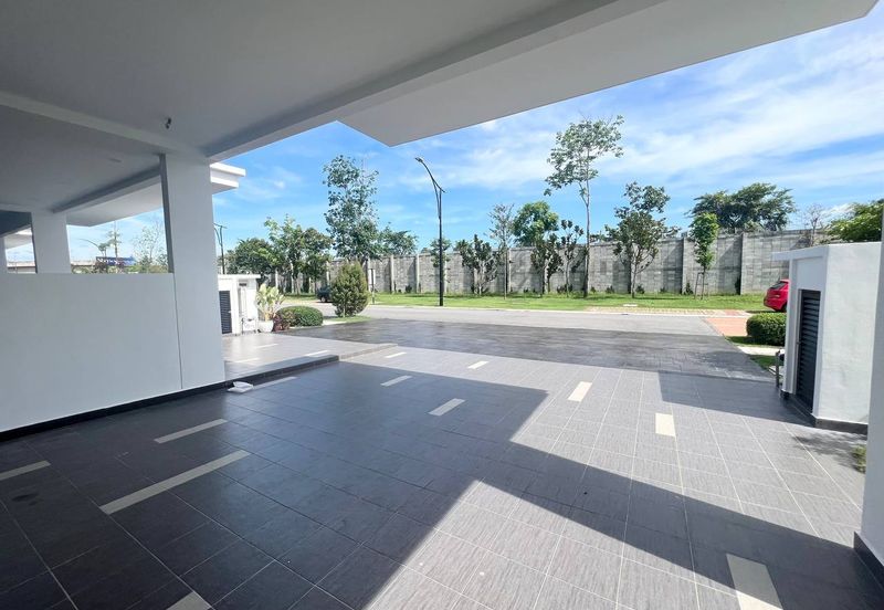 Reef Of Tropics, Setia Eco Glades