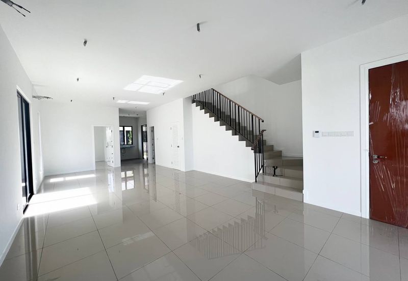 Reef Of Tropics, Setia Eco Glades