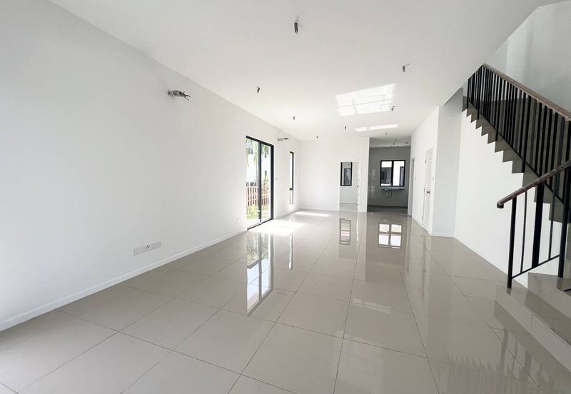 Reef Of Tropics, Setia Eco Glades