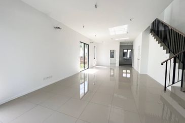 Reef Of Tropics, Setia Eco Glades