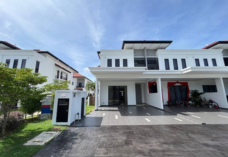 Reef Of Tropics, Setia Eco Glades