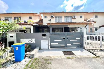 Jln SP 2/16 @ Bandar Saujana Putra