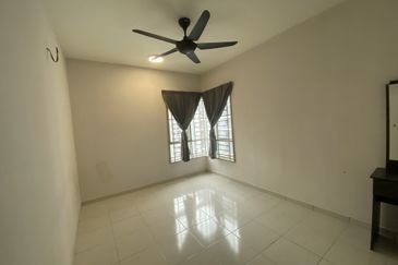 Residensi Laguna Biru 2