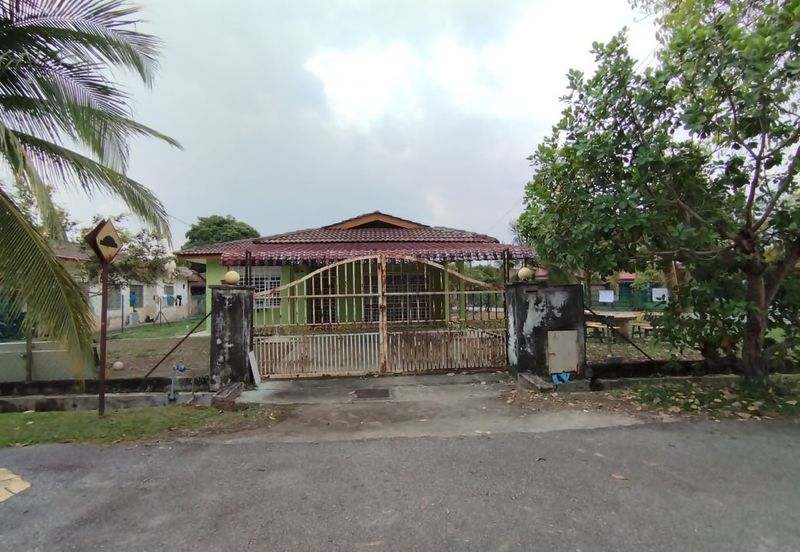 Taman Desa Kaloi