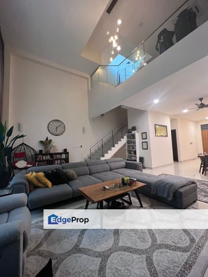 private pool 3-storey terrace Taman Nusaputra Timur, Puchong, Selangor, Puchong