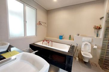 2.5 Storey SuperLink Capri, USJ Heights, Subang Jaya