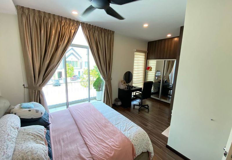 Ebonylane @ Eco Forest