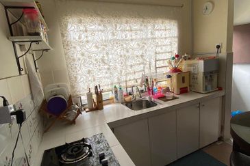 Single Storey End Lot - jalan Kebun, Klang