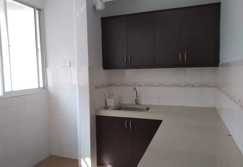 NICE APARTMENT Palma Puteri Apartment Kota Damansa