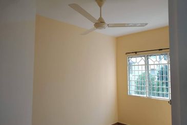 NICE APARTMENT Palma Puteri Apartment Kota Damansa