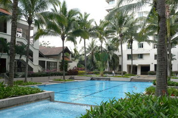 RIANA GREEN TROPICANA