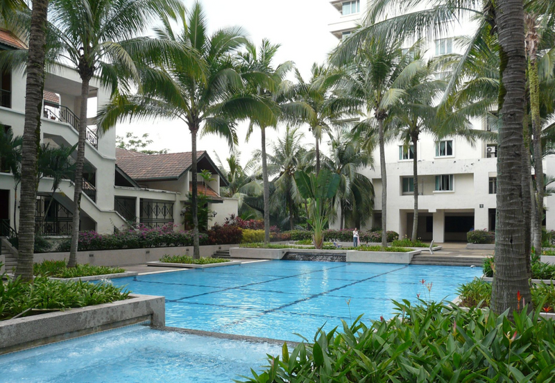 RIANA GREEN TROPICANA