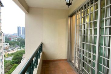 RIANA GREEN TROPICANA