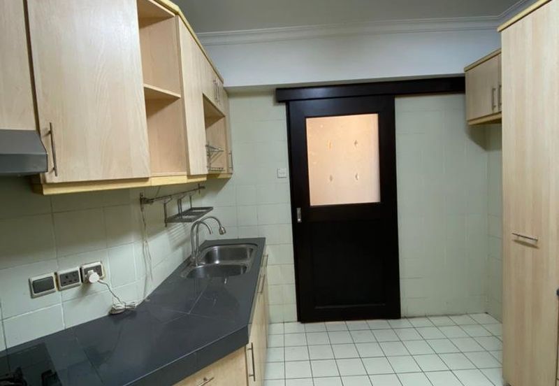 RIANA GREEN TROPICANA