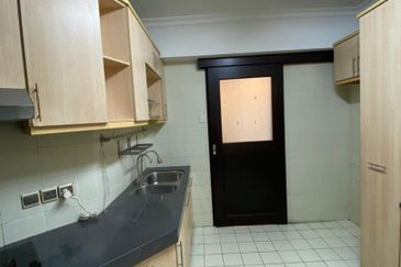 RIANA GREEN TROPICANA