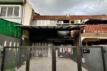 TAMAN SRI GOMBAK BATU CAVES