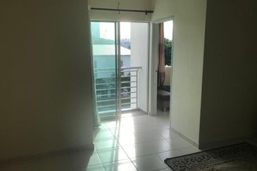 RUMAH CANTIK PANGSAPURI SURIA, KOTA DAMANSARA