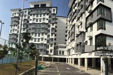 RUMAH CANTIK PANGSAPURI SURIA, KOTA DAMANSARA