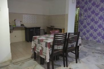 Residensi Warnasari 1