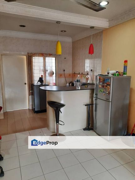 Townhouse Jalan Pulau Angsa Seksyen U10 Puncak Per, Selangor, Shah Alam
