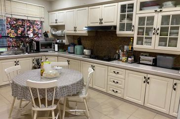 BANDAR NUSAPUTRA, PRESINT 2 PUCHONG