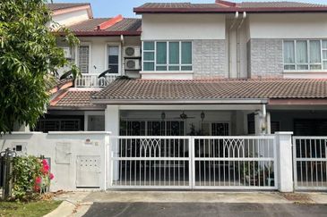 BANDAR NUSAPUTRA, PRESINT 2 PUCHONG