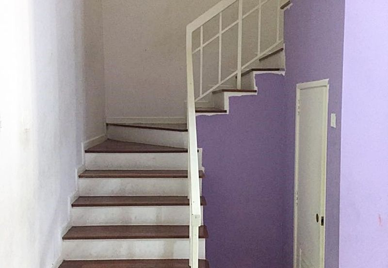 Facing garden Freehold Double Storey Puchong Prima