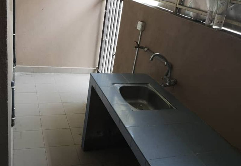 Facing garden Freehold Double Storey Puchong Prima