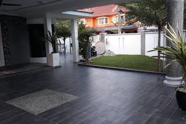 CORNER LOT Double Storey Taman Teluk Gedung Indah