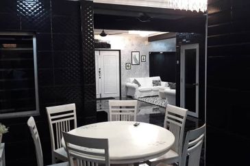 CORNER LOT Double Storey Taman Teluk Gedung Indah