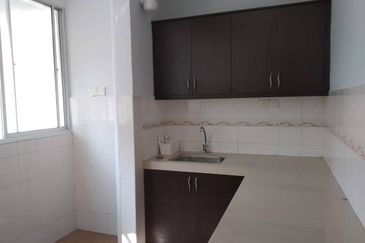 NICE APARTMENT Palma Puteri Apartment Kota Damansa