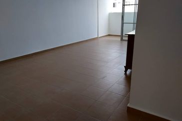 NICE APARTMENT Palma Puteri Apartment Kota Damansa