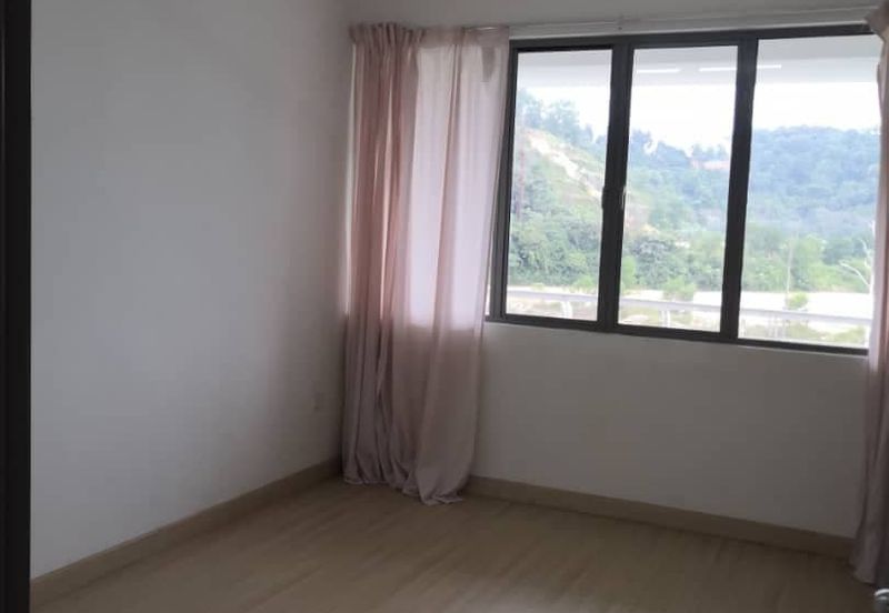 Townhouse Desa Tropika Seksyen U15 Shah Alam