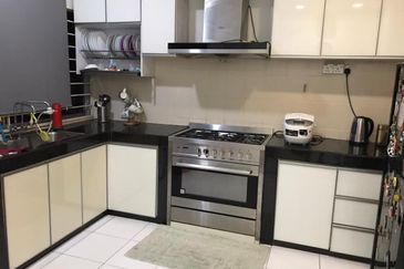 MURAH Double Storey BANDAR NUSA RHU, SEKSYEN U10, 