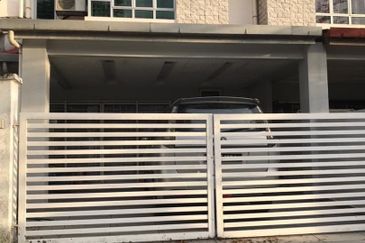 MURAH Double Storey BANDAR NUSA RHU, SEKSYEN U10, 