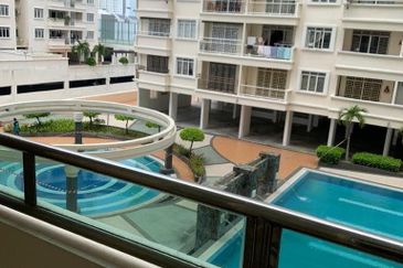 D'Piazza Condominium