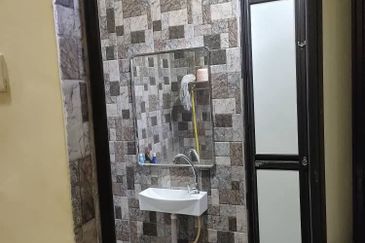 Fully reno Single Storey Corner Lot Seksyen 11 Sha