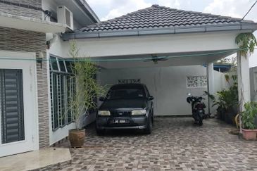 Fully reno Single Storey Corner Lot Seksyen 11 Sha